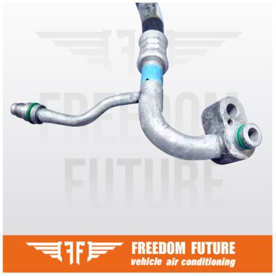 VW Golf 1K0820721AC Automotive Air Conditioning Aluminum Tubing For 05-10 Mk5 Touran 