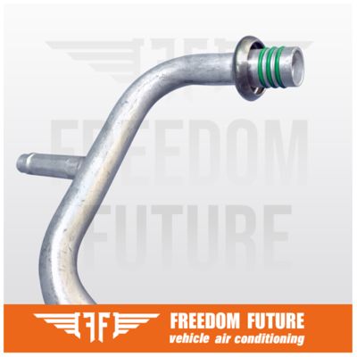 ชาราน 1.9L อัลลูมิเนียมรถไฟฟ้าสาย AC 7M1820741Q เหมาะสม 96-00 Volkswagen